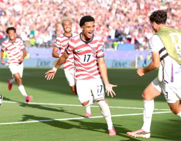 EE.UU. sigue avanzando en su certamen Mundial