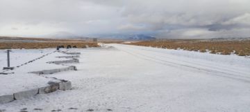 La nieve cubre la zona de las Quetenas, además de la provincia San Pablo de Lipez 