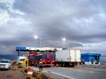 Vías Bolivia reanuda operaciones de la Estación de Peaje Vilaque-Copata