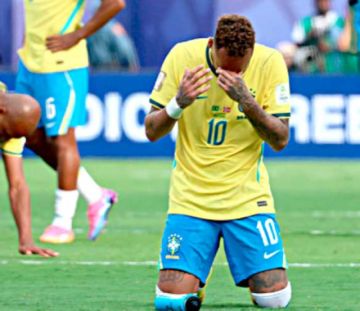 Neymar se retira de la selección