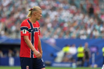 ¿Por qué salió Erling Haaland del partido entre Noruega e Inglaterra?