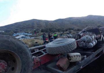 Cochabamba: Camión se descarrila y deja siete personas heridas