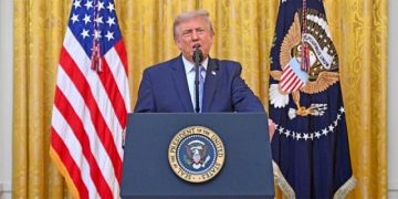 Trump cuestiona integridad electoral de Estados Unidos