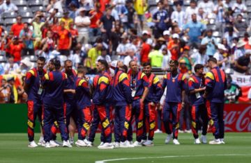 De la Fuente, DT de España, repite alineación para la final ante Argentina