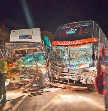 Ruta Camargo-Potosí: Tres vehículos chocan y dejan cinco heridos