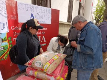 Tarija: Habilitan centro de acopio para los afectados por los incendios forestales