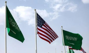 EE.UU. y Arabia Saudí firman un acuerdo que permite al reino tener un programa nuclear