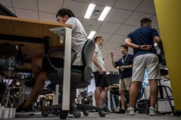 El Gobierno Japonés autorizó a los oficinistas usar ropa ligera en el trabajo tras ola de calor