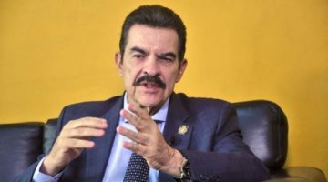 El alcalde de Cochabamba cuestiona sanción a policías por saludar a Evo Morales