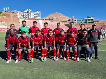 El plantel de 10 de Noviembre Wilstermann Cooperativas