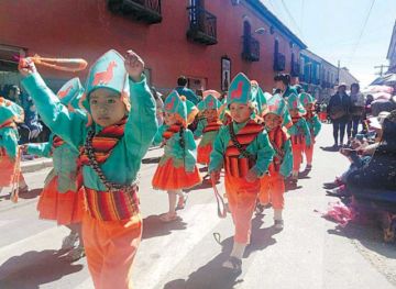 Alistan actividades de Mini Ch'utillos en la ciudad de Potosí