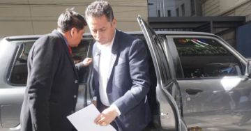 Edmand Lara declara en la Fiscalía como denunciante contra Mirko Sokol
