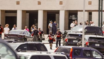 Juez de EE.UU. sentencia a cadena perpetua al joven autor de un tiroteo escolar en Georgia