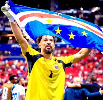 Colo Colo confirma  arribo de Vozinha  a Chile este jueves