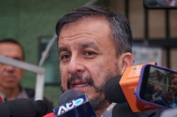 Exministro Mauricio Medinaceli ratifica que permanecerá en Bolivia