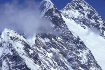 Hallan el cuerpo del famoso montañero nepalí tras la avalancha en Pakistán