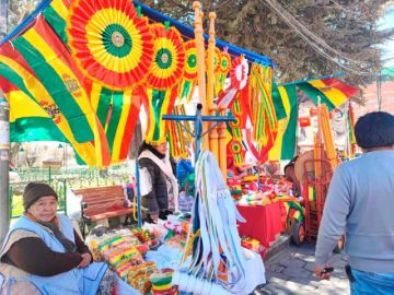 Alistan desfile  de escolares en homenaje a Bolivia