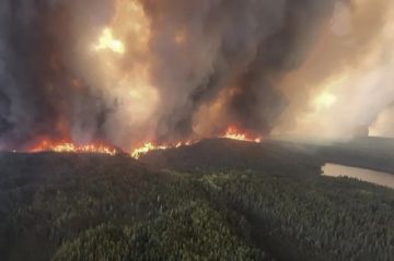 Los incendios forestales se recrudecen en el oeste de Canadá