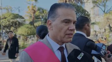 Envían helicópteros y personal militar para apoyar en el control del incendio en Barrio Lindo