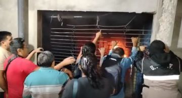 Un voraz incendio se registra en la feria Barrio Lindo de Santa Cruz de la Sierra