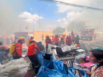 Tras sofocar el fuego, la feria Barrio Lindo permanecerá cerrada