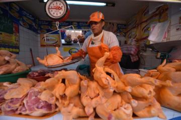 Intendencia identifica incremento en el precio de la carne de pollo