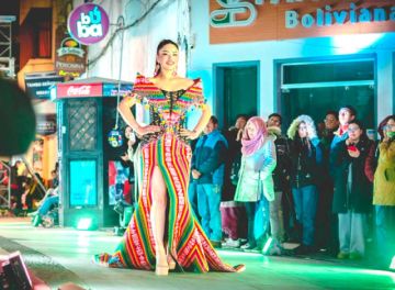 "Diosa del Norte de Potosí" es el nombre de esta prenda.