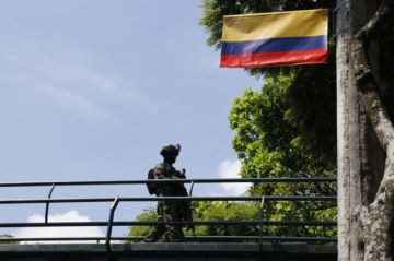 Colombia registra varios ataques con explosivos a un día de la investidura de De la Espriella