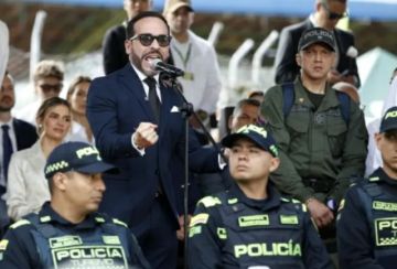 Abelardo de la Espriella presenta su primer parte de resultados contra los grupos armados ilegales en Colombia