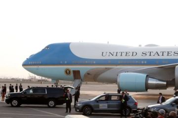 Donald Trump desata polémica al usar como señuelo un avión con periodistas 