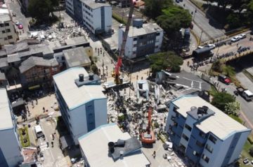 El presidente de Colombia decreta tres días de duelo nacional por los fallecidos en el terremoto