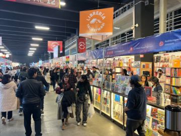 La Feria Internacional del Libro de La Paz rompe récord de asistencia con más de 118 mil visitantes
