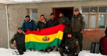Rescatan a tres turistas estadounidenses atrapados por nevada en Potosí