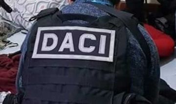 La Paz: Condenan a ocho años de prisión a cuatro policías por extorsión