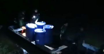 Beni: Interceptan barca con 800 litros de diésel; una persona terminó aprehendida
