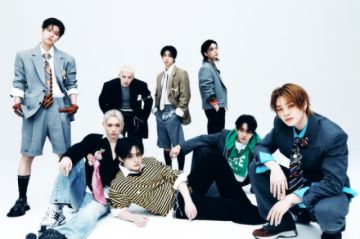 Stray Kids lidera las listas globales con su mini álbum "THIS & THAT"