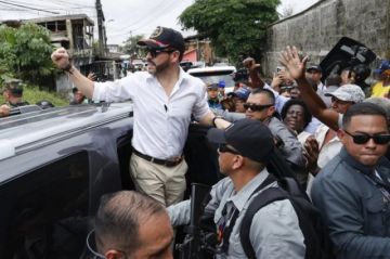 Colombia pide a EEUU suspender temporalmente los aranceles a Colombia por el terremoto