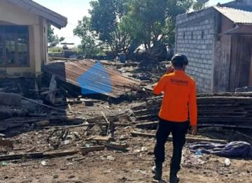 Suben a 53 los muertos y a 135 los heridos tras el terremoto de magnitud de 7,7 en Indonesia