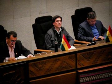 Ministro Zamora propone trabajo conjunto para que BoA sea sociedad anónima