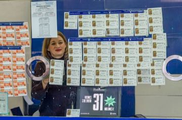 España: El eclipse desata la fiebre por jugar el número 12.826 en la Lotería de Navidad