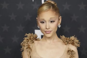 Ariana Grande acusa a Trump de usar sus canciones para atacar a mujeres trans