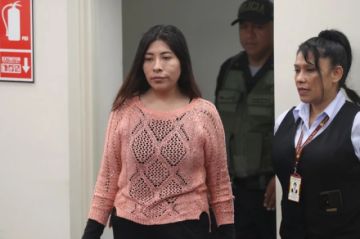 La Justicia de Perú renueva las órdenes de captura contra la ex primera ministra asilada por México