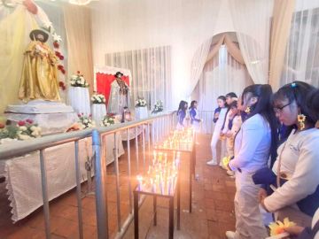 La fe se vivió en el templo de San Bernardo.