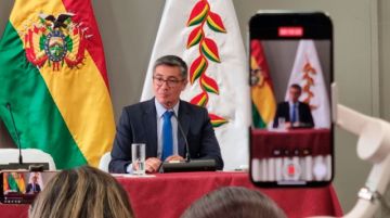 José Gabriel Espinoza se despide del Gobierno