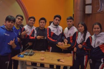 Cochabamba: La arcilla de Huayculi se transforma en instrumento sonoro con tecnología electrónica