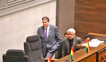 Blanco atribuye filas a una “mafia” en YPFB y la ANH