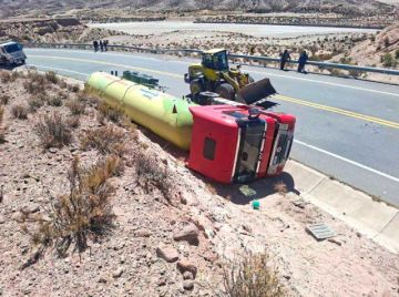 Doble accidente de cisternas  sacude los caminos del sur