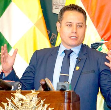 Lara revela supuesto audio de Cerimedo y Bibi Urquidi