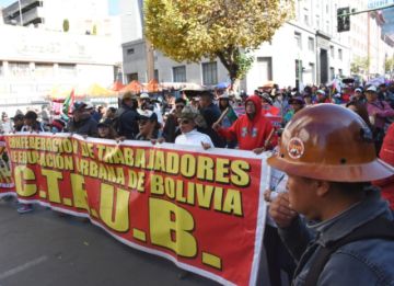 Maestros anuncian movilizaciones en rechazo a la propuesta de nueva ley educativa