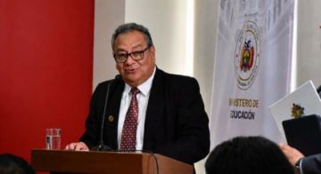 Legislativo interpelará al ministro de Educación